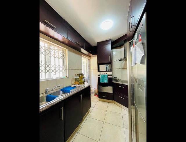 2 BEDROOM HOUSE FOR SALE IN WOODLANDS